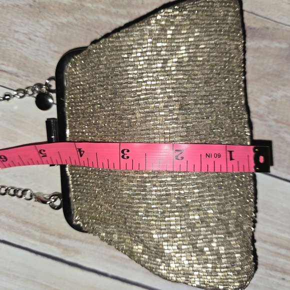 Liz Claibourne Beaded Elegant Evening Clutch - Picture 5 of 7